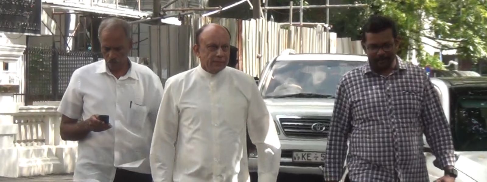 Corruption Case Against Lakshman Yapa to Proceed